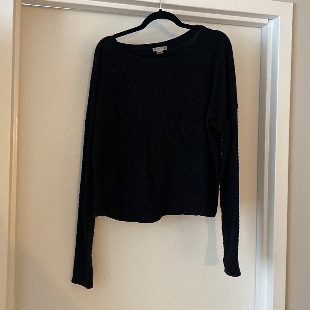 Forever 21 black long sleeve ribbed t-shirt.